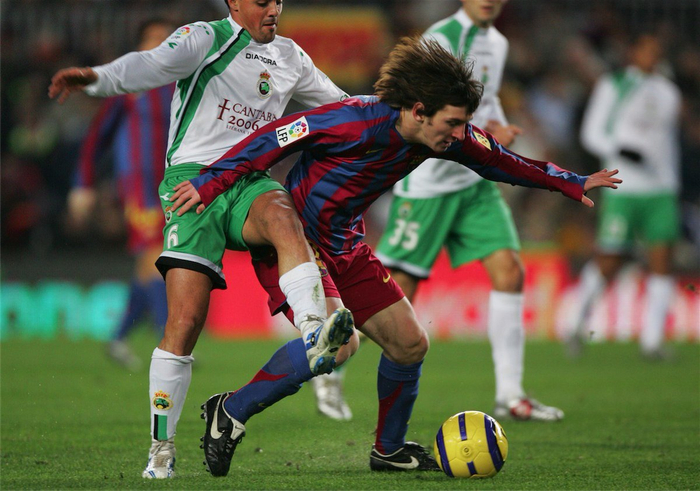 巴萨逆转马竞锁定欧冠席位 梅斯绝杀引爆诺坎普