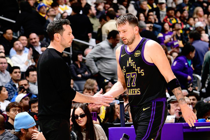 东契奇重伤缺席季后赛首轮 湖人前景堪忧雷迪克