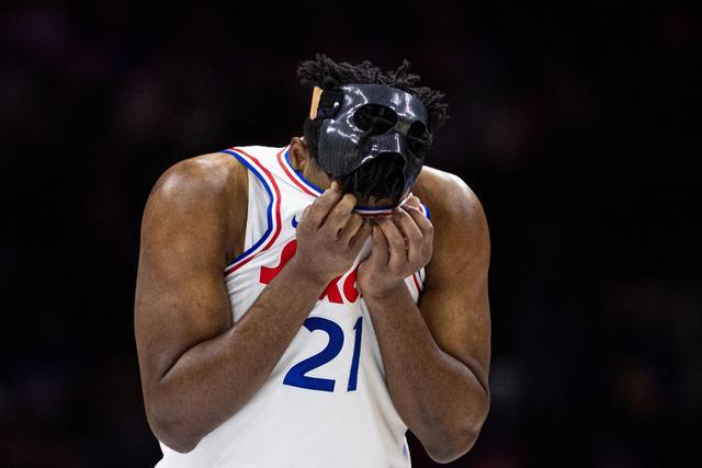 凯尔特人轻取76人总比分1-0领先 恩比德缺阵致对